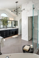 Jeff Fiorito Interior Design / Tulip Master Bath